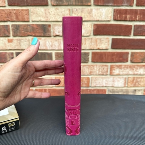 Holy Bible-KJV Classic Series Gift Edition 1987 Thomas Nelson NEW Berry Leather - Picture 9 of 11